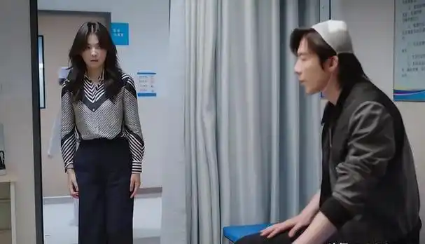 果然,在《做自己的光》这部剧里,刘涛的表现就仿佛被框定在了两种模式