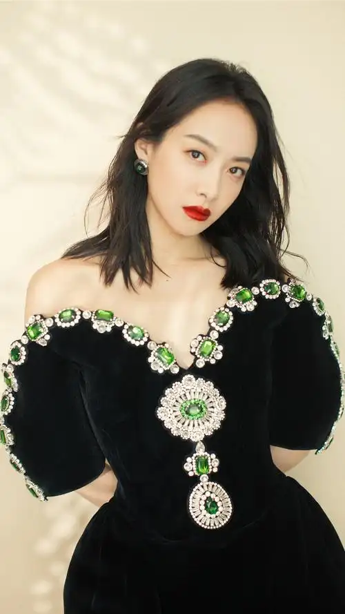 宋茜仙气性感图片手机壁纸