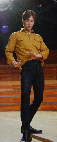 导演朴赞郁,演员李秉宪,舞蹈郑允浩 https://m.weibo.