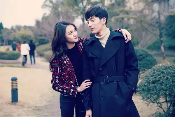 井柏然和郑爽闹翻原因 戏中情侣现实中恐不会牵手