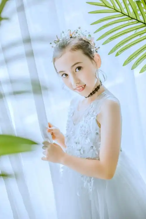 p>宋梓欣,中美混血女孩,2010年1月26日出生于广东中山.