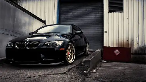 超搞笑黑色跑车壁纸_个性酷炫的汽车