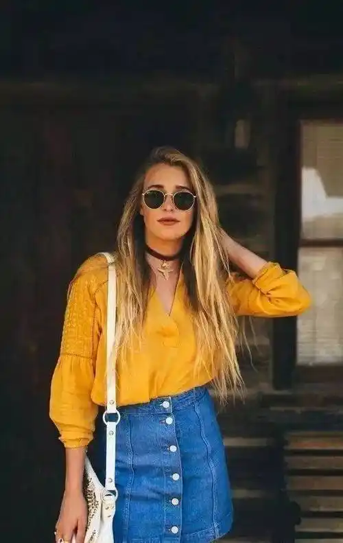 皮肤黄的女人,夏天穿衣服多选这3个颜色的衣服,会让你十分显白的,你