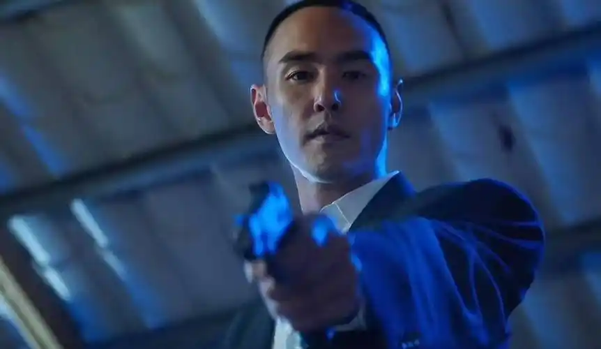 41岁阮经天打了多少"浓妆"男明星的脸?给你们看看啥叫男人