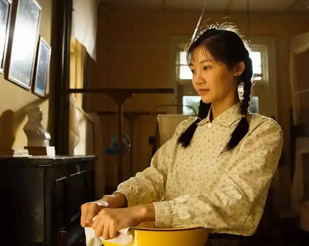 她太能装了,永远都红不了,更别提拿奖了_苗苗_陈道明_小时候