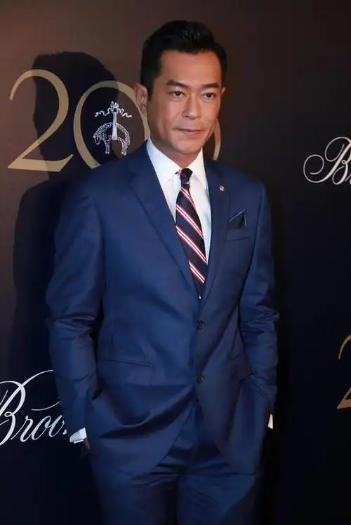 古天乐回应皮肤变白最近太忙没时间晒太阳