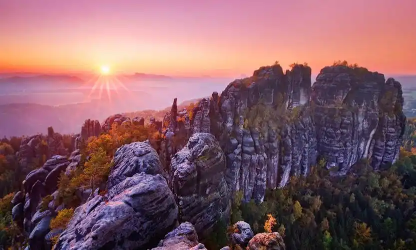 描写山的优美段落描写山的好句子摘抄