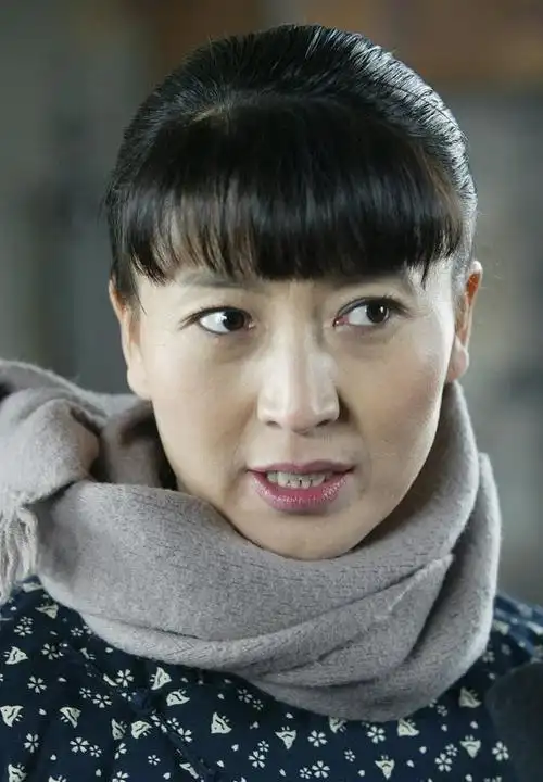 《小姨多鹤》被逼"共侍一夫"的朱小环,她的遭遇给女人提了个醒