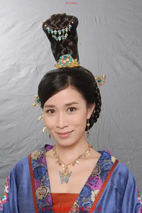 22:06:20佘诗曼  宫心计古装美女是该改个网名了同采自blog