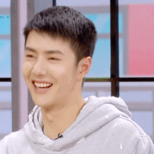 王一博的治愈系笑容自带清新气质单纯又干净