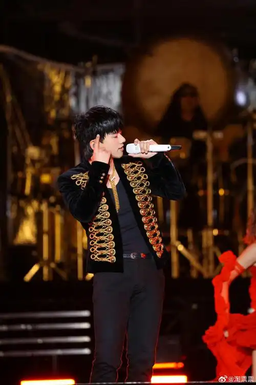 张杰曜北斗巡回演唱会电影立项##张杰演唱会电影立项