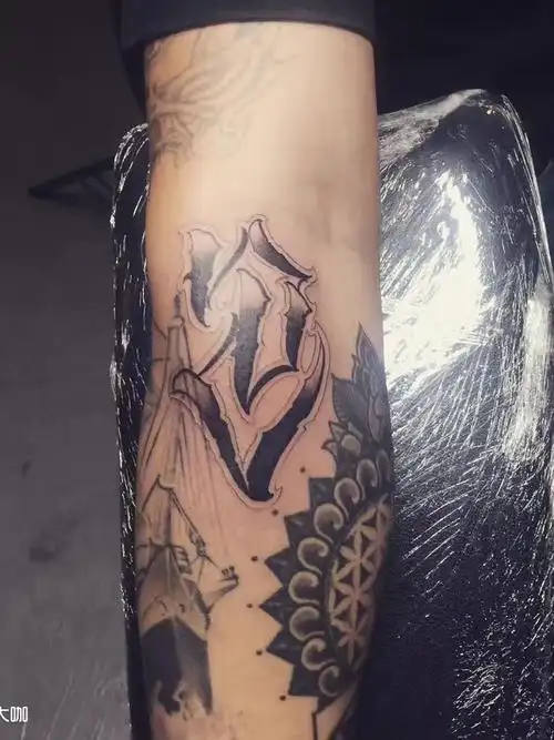 大写z_纹身图案手稿图片_kong的纹身作品集