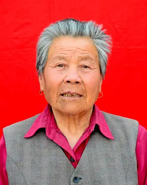 肥城后黄村的幸福老人