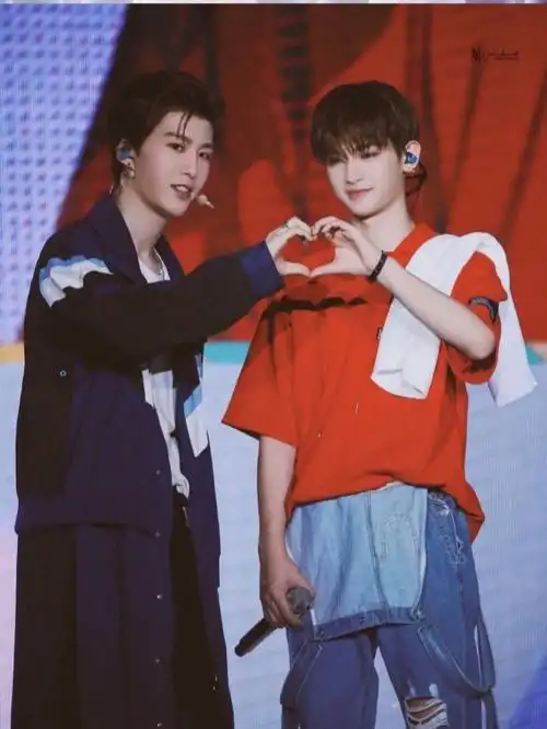 黄明昊,范丞丞.yyds.