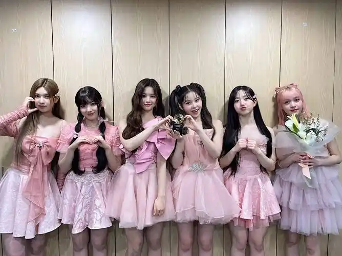 如何评价jyp新女团nmixx回归新歌?也该爻妹们火一次了吧?