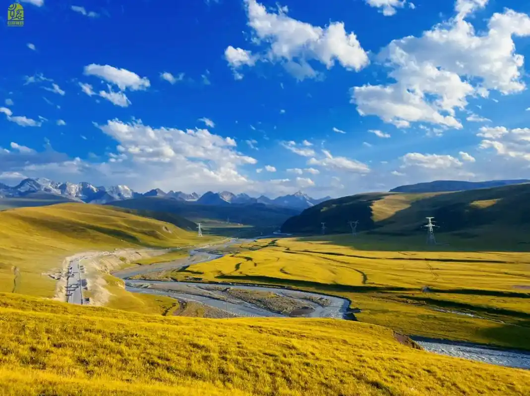 环中国行独库公路最美的风景在路上
