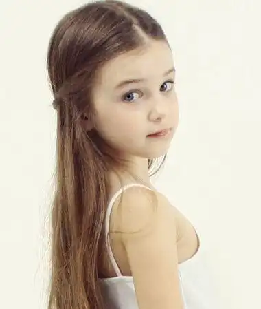 女童韩式 中分公主头半扎发