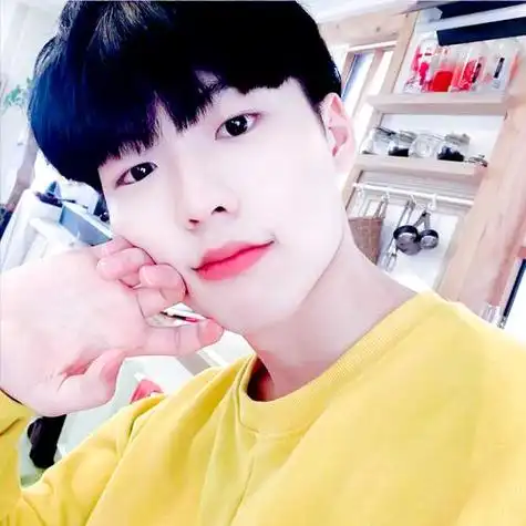 可爱男生头像高冷帅气送给单身的你