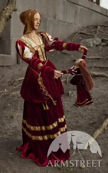 中世纪服装 - 文艺复兴时期的贵族天鹅绒礼服