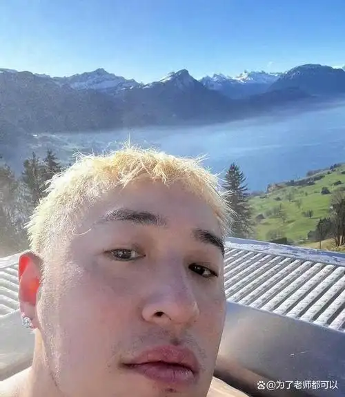 笑死潘玮柏发油腻照不管网友的死活全在踩他咋了受刺激了