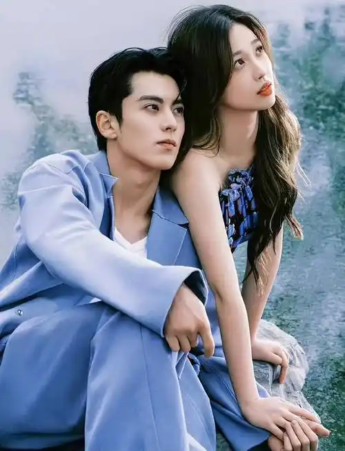 明星双人写真大pk:杨幂秀美腿,章子怡撩衣服,马伊琍袁泉好土气_大片