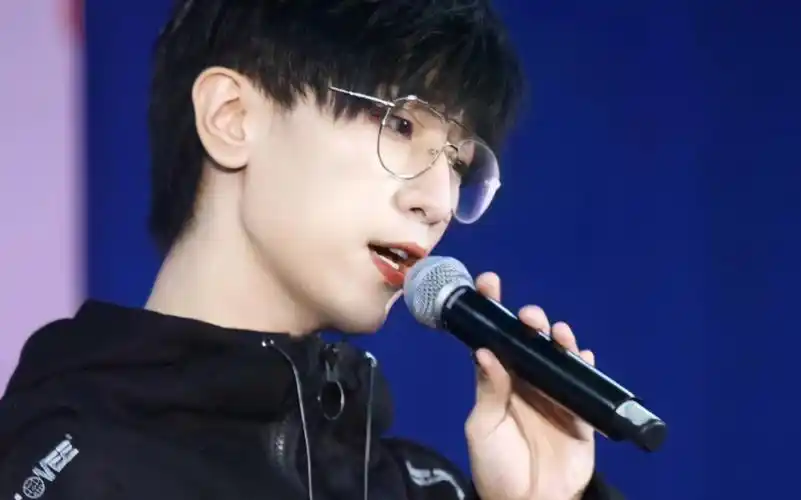 景向谁依 20230408 《我会等》