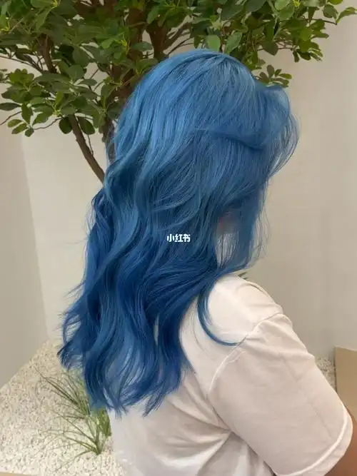 度会低一些78这样整个头发的通透感非常强 简直太美了雾霾蓝是属