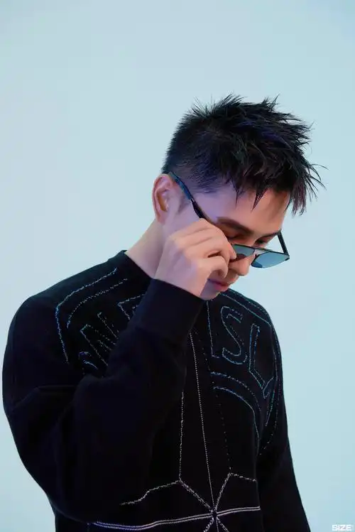 欢娱影视演员洪尧size潮流生活大片今日发布