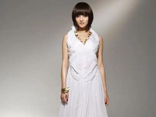 张韶涵短发桌面图片(4)_明星壁纸 - 55壁纸大全