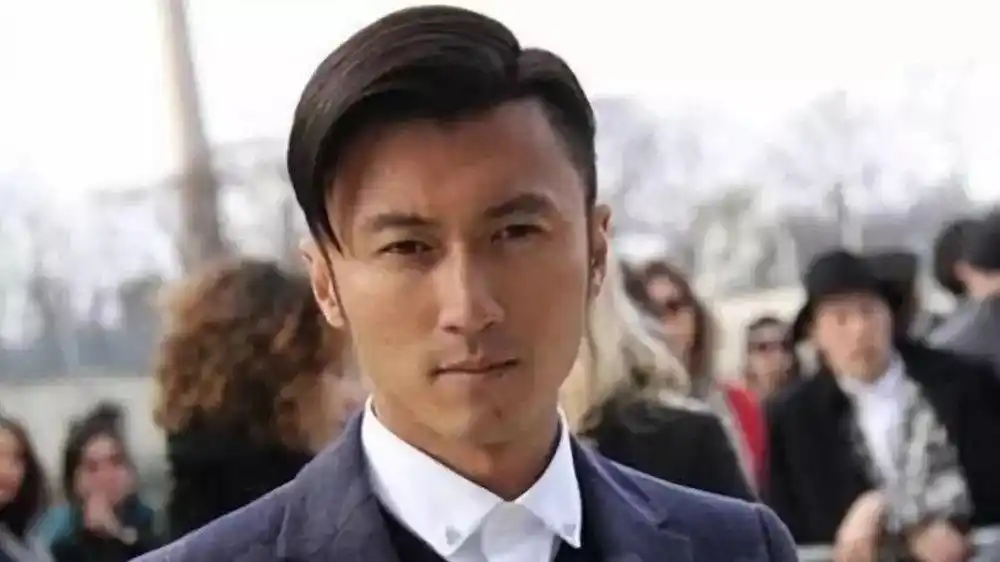 为12岁长子发声!谢霆锋澄清父子关系并无不和:直斥报道失实