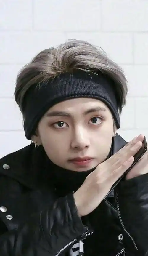 中日韩泰影视剧中男明星的极品神颜-韩国篇_金泰亨_李玹雨_元斌