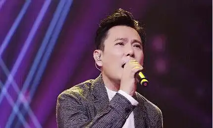 这一夜"围炉"聆听张信哲,只可惜好的情歌太多