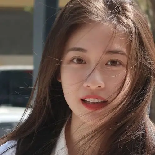 求阳光清纯美女头像