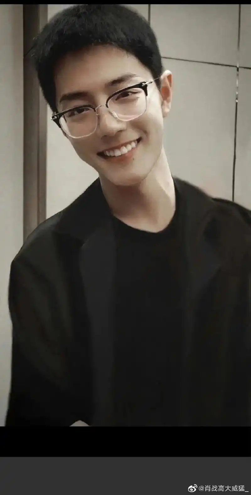 半框眼镜.我家憨憨可爱的演员肖战. #肖战 #一眼沦陷 #半 - 抖音