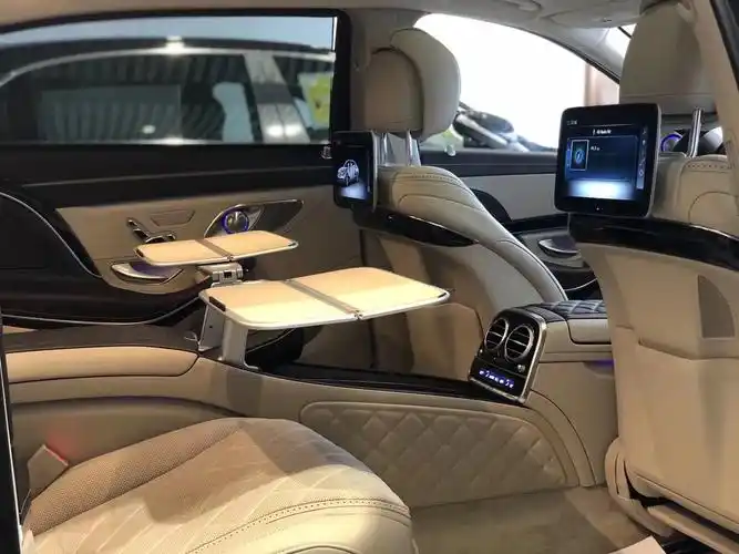 奔驰迈巴赫s560难以忘怀的顶级豪轿