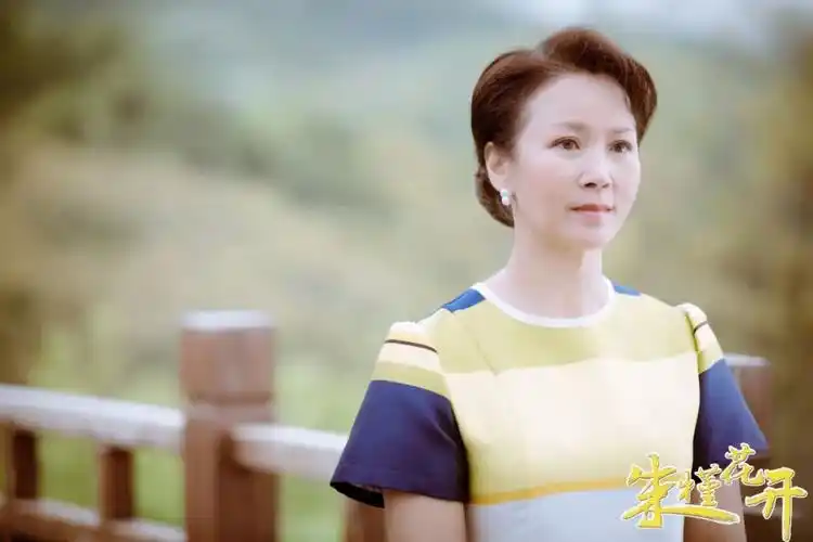 赵越不老戏骨优雅绽放