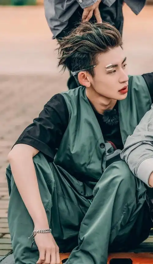 小鬼,justin,黄明昊,王琳凯,我刚刚才分清【楼.