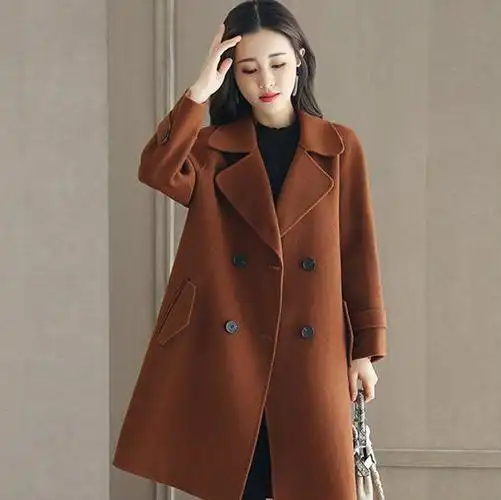 40岁女人别穿的太土了,开春穿这样的呢子大衣,洋气显年轻气质