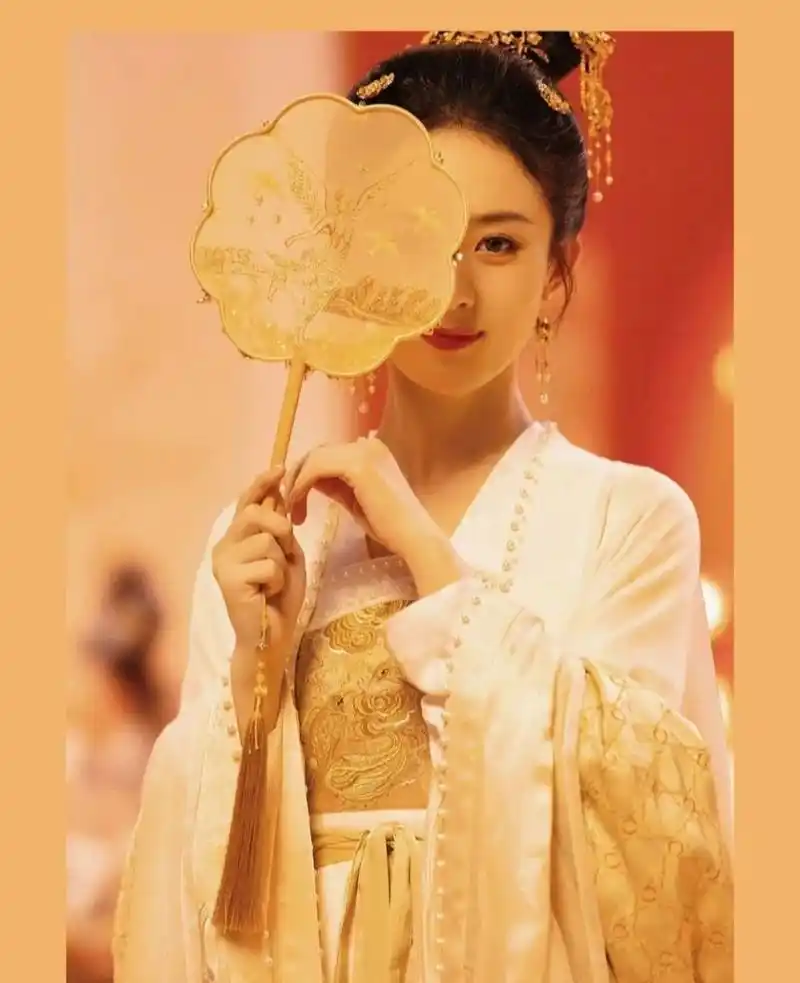 赵丽颖|20228.18燕之屋新物料 这个燕之屋的代言广告杀疯了 !