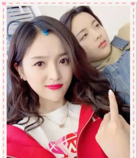 杨超越和吴宣仪同框,不开美颜效果惊人,网友:论腿细的重要性!