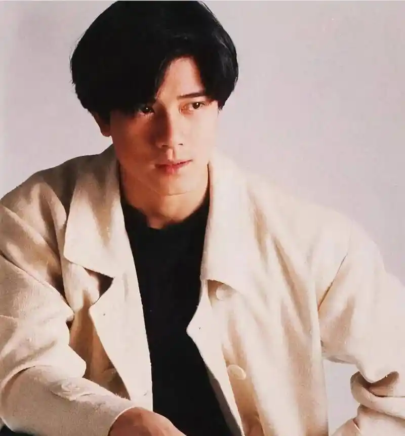 原创郭富城20岁时真帅现在的小鲜肉真的比不过他