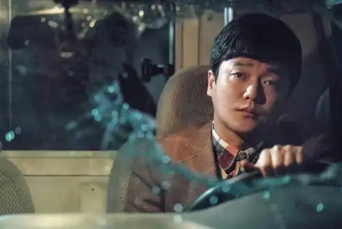 《天气预爆》:神仙打架,凡人肖央