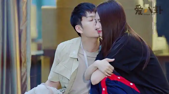 李鸿其姜佩瑶照片