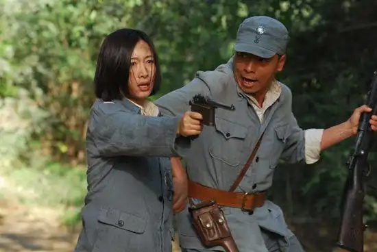 同名电视剧热播光荣使命ol还原荧屏硬汉豪情