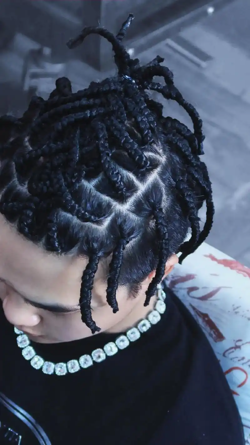 美式编发男生小脏辫可维持一个多月还好拆