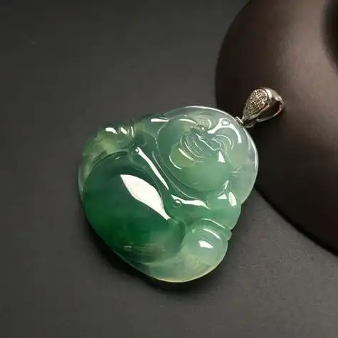 黄龙玉佛头吊坠图片大全:寓意,佩戴及车内装饰