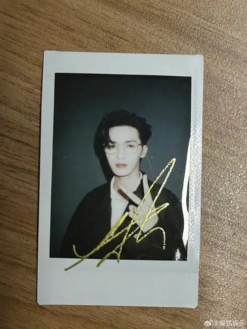 朱正廷谈爱豆的终点是横店##朱正廷看所有小说都会带入自己##烈焰