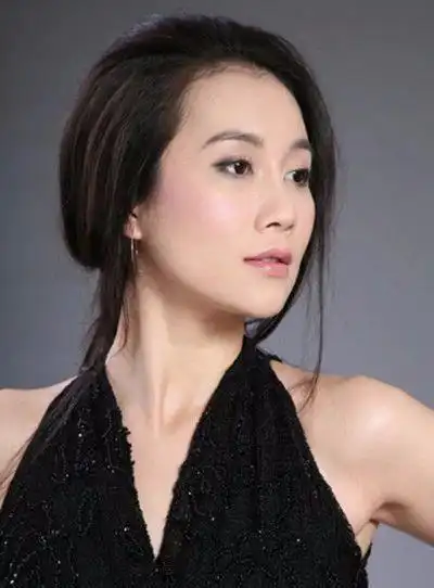 被观众称为最干净的女明星 17年无绯闻出柜 如今40多岁未婚!