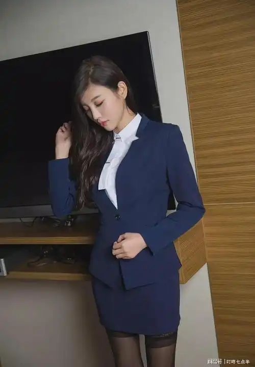职业装|身材比例_网易订阅