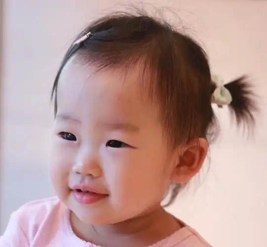 看伊能静家小米粒的成长照,论基因的重要性